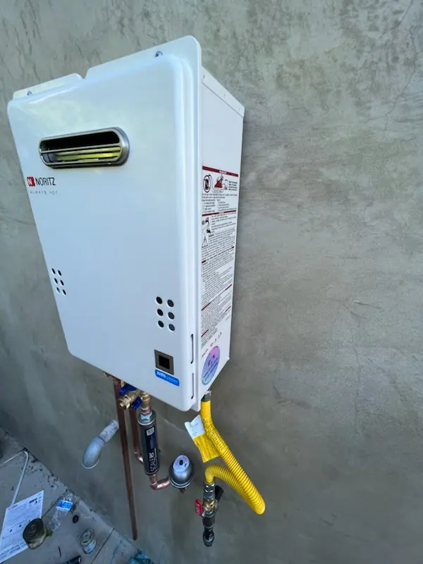 Tankless water heater installation for Pasadena on The Gulf homes